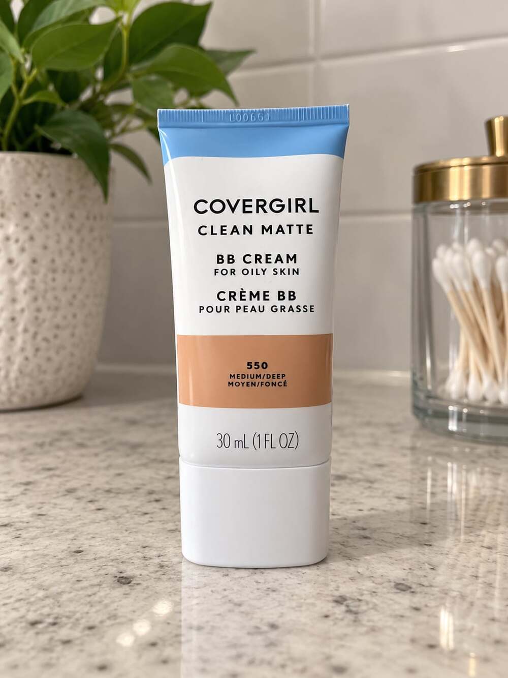 COVERGIRL Clean Matte BB Cream for Oily Skin, Shade 550 Medium/Deep, 1 fl oz